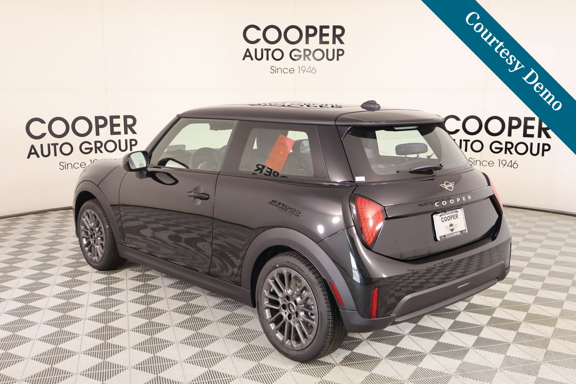 New 2026 MINI Cooper 2-Door Hardtop FWD image 22