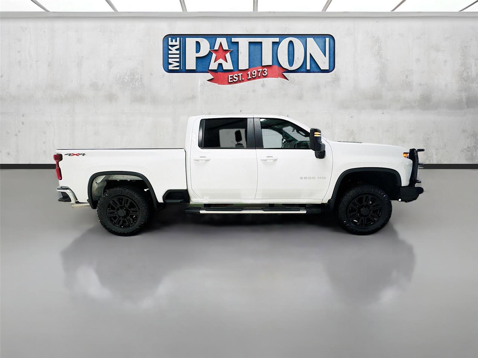 Used 2023 Chevrolet Silverado 2500 LT image 8
