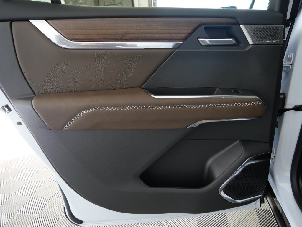 New 2027 GMC Acadia Denali Ultimate AWD/4WD image 15