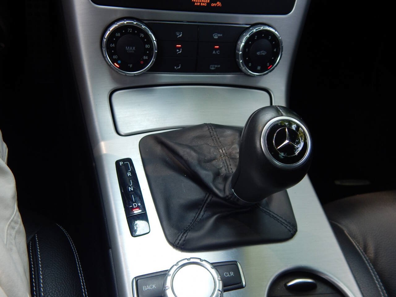 Used 2013 Mercedes-Benz SLK 250 image 23