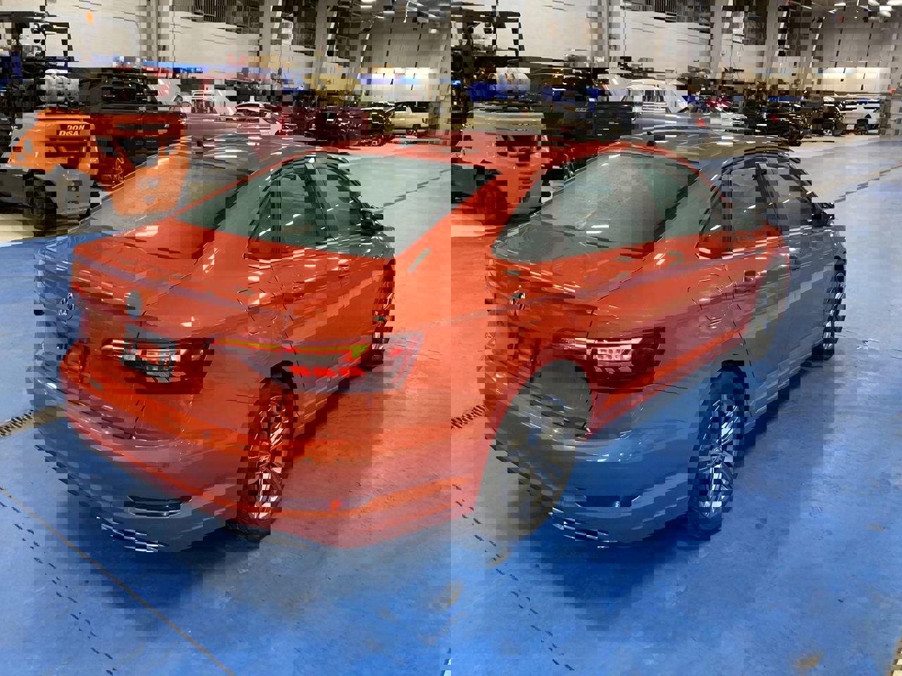 Used 2020 Volkswagen Jetta R-Line w/ R-Line Cold Weather Package image 7