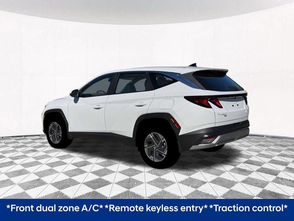 Used 2026 Hyundai Tucson Blue SE AWD/4WD image 6