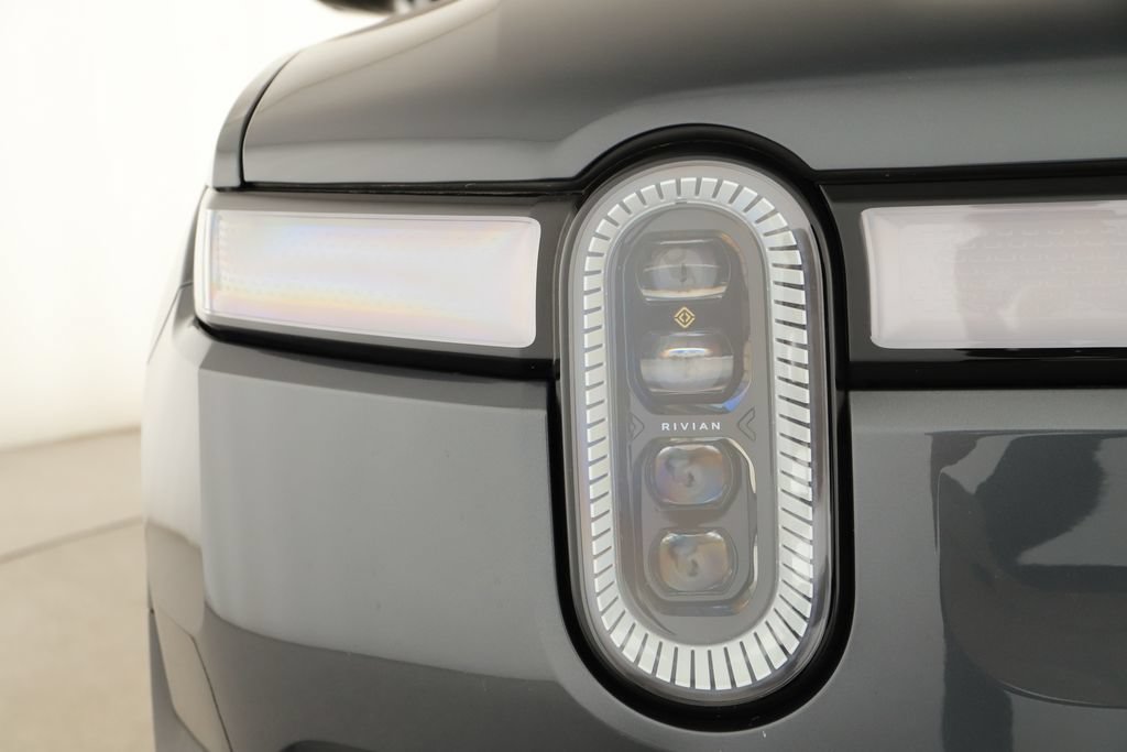 Used 2024 Rivian R1S Adventure AWD/4WD image 34