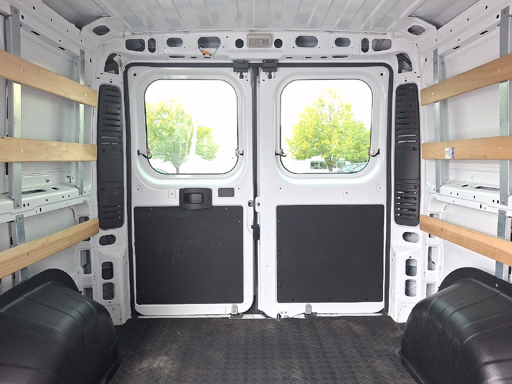 Used 2025 RAM ProMaster 2500 w/ U-Haul Equipment Group FWD image 11