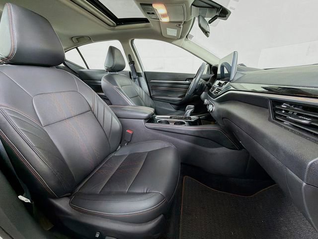 Certified 2023 Nissan Altima 2.5 SR w/ SR Premium Package FWD image 30
