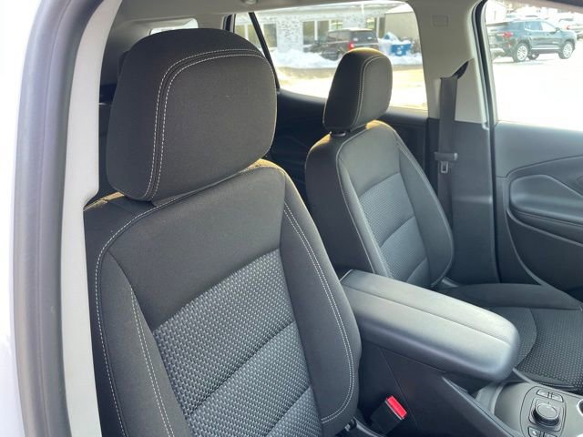 Used 2024 GMC Terrain SLE w/ Driver Convenience Package image 32