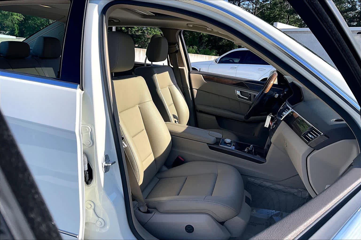 Used 2011 Mercedes-Benz E 350 Sedan image 8