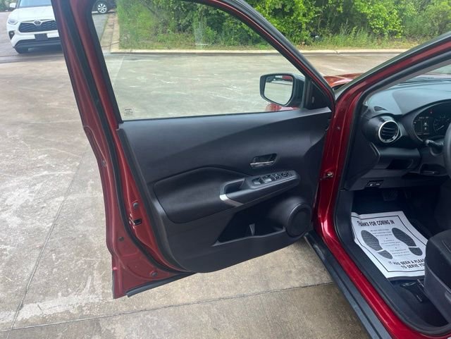 Used 2024 Nissan Kicks SV w/ Exterior Package FWD image 10