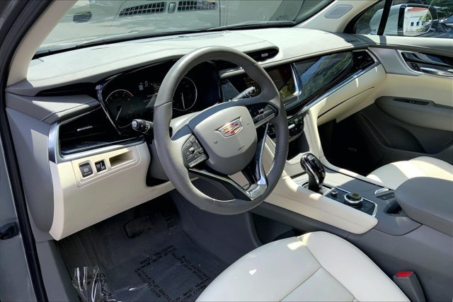 Used 2024 Cadillac XT6 Premium Luxury w/ LPO, Floor Liner Package AWD/4WD image 14