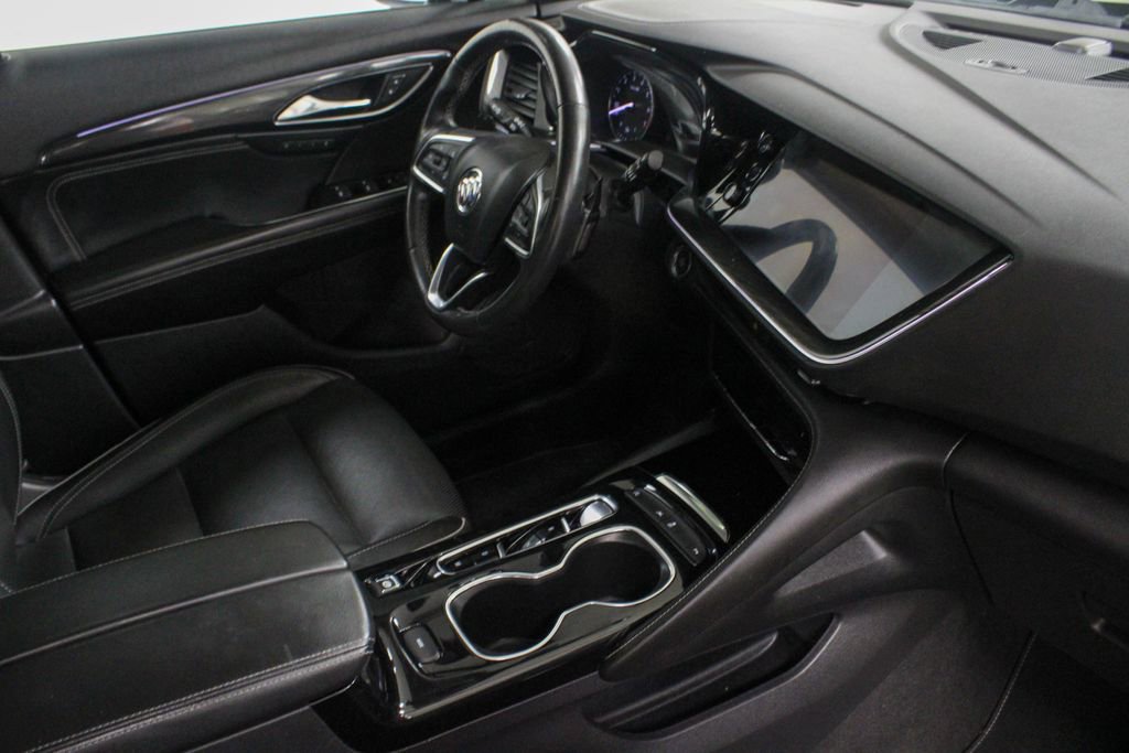 Used 2023 Buick Envision Essence image 2