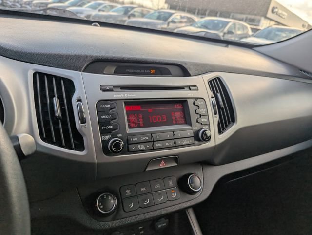 Used 2016 Kia Sportage LX image 19