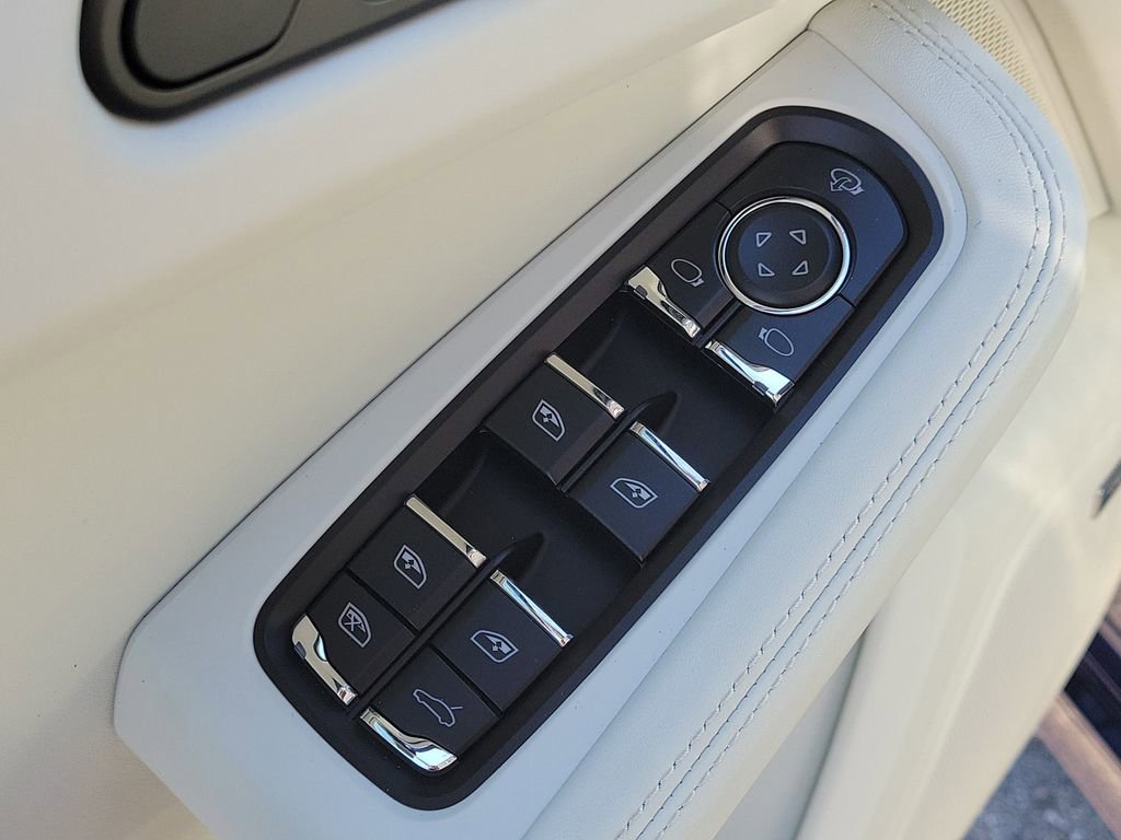 New 2026 Porsche Macan S image 27