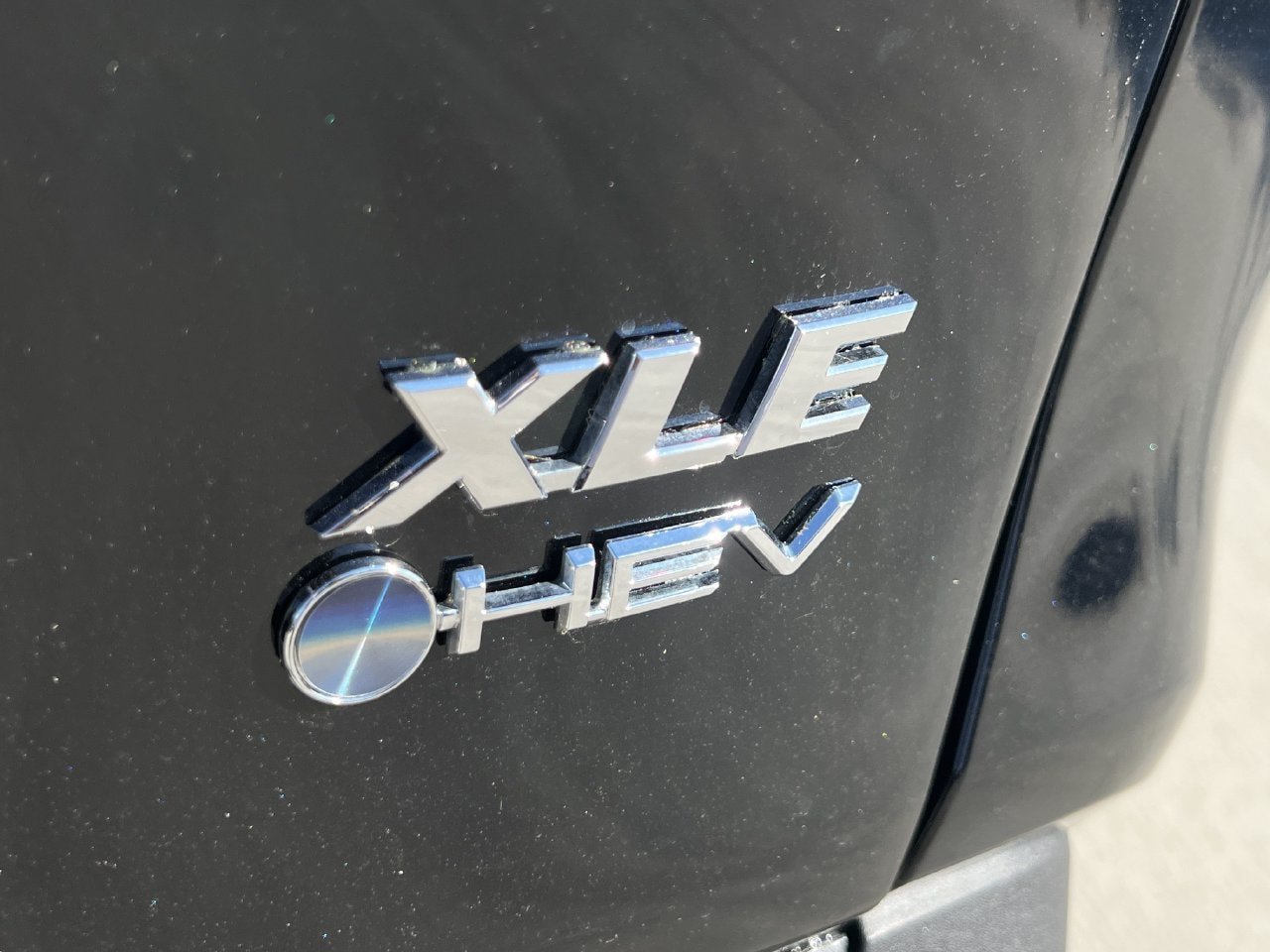 Used 2025 Toyota RAV4 XLE AWD/4WD image 7