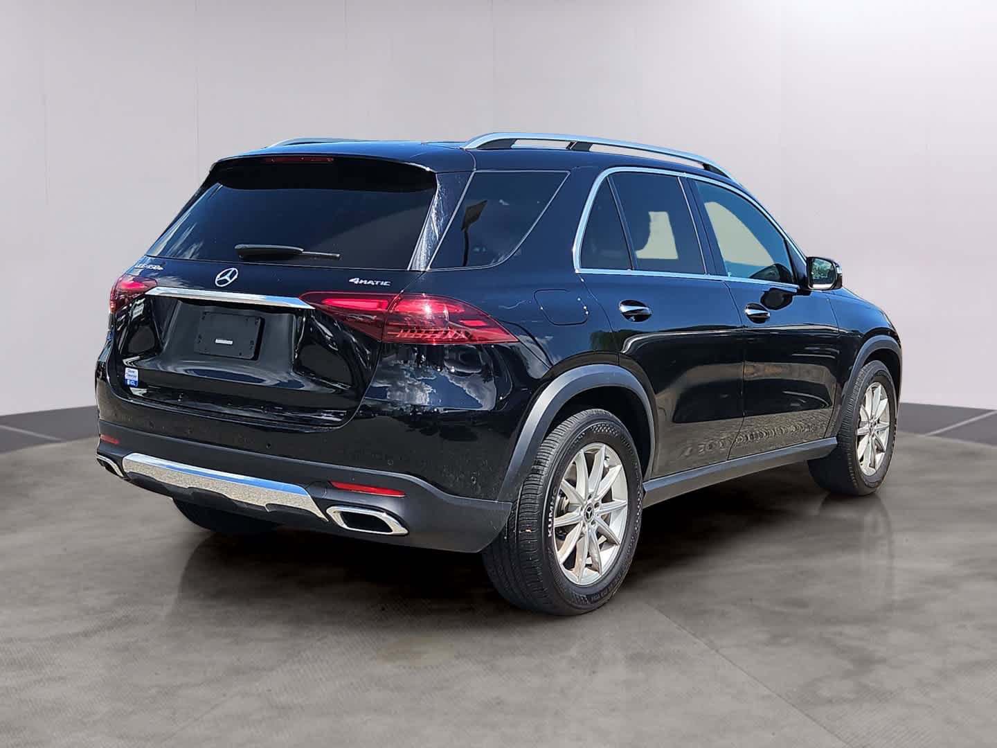 Used 2024 Mercedes-Benz GLE 450e 4MATIC image 4