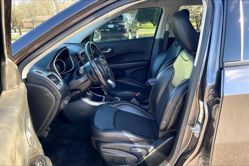 Used 2020 Jeep Compass Latitude image 25