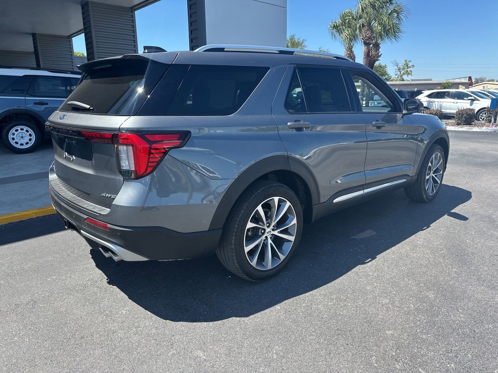 Certified 2025 Ford Explorer Platinum w/ Ultimate Package AWD/4WD image 3