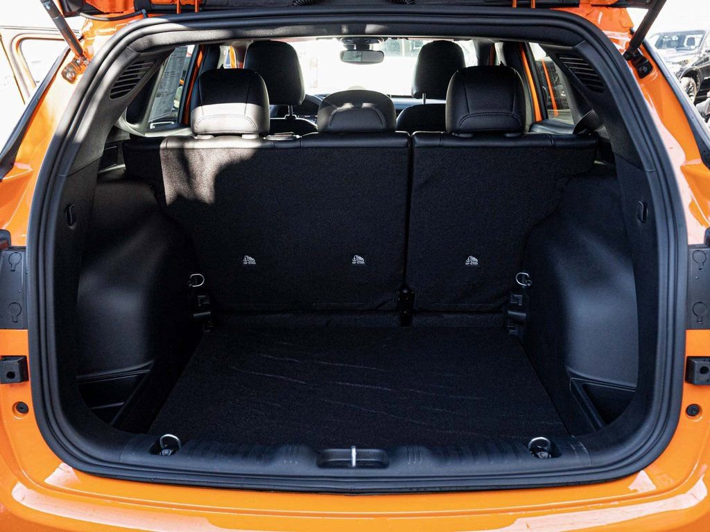 New 2026 Jeep Compass Latitude image 16