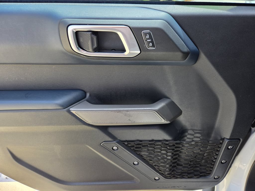 Used 2022 Ford Bronco Outer Banks AWD/4WD image 14