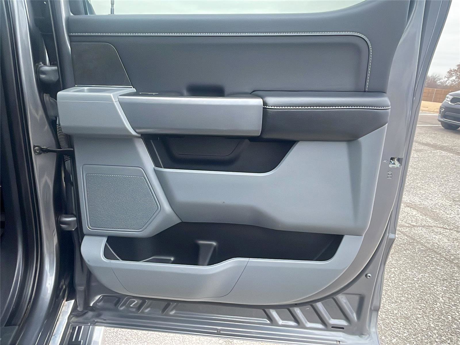 Used 2024 Ford F150 XLT w/ Mobile Office Package image 15