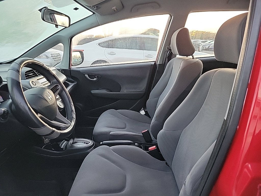 Used 2010 Honda Fit image 6