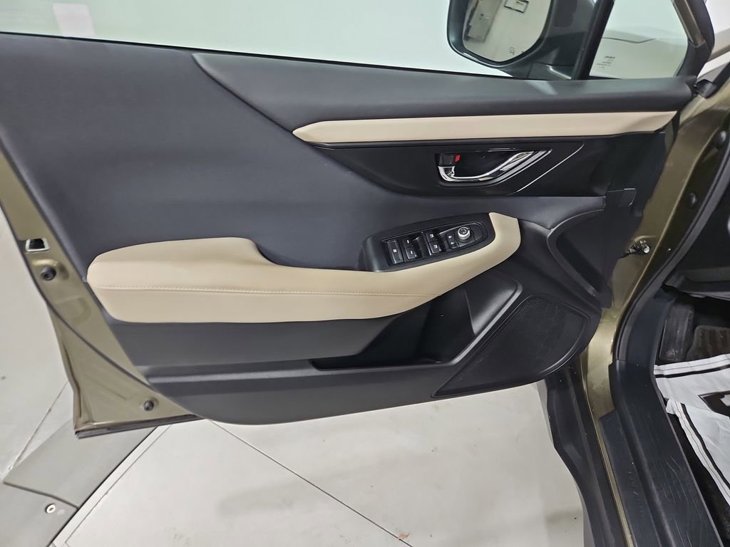 Certified 2022 Subaru Outback Premium AWD/4WD image 11