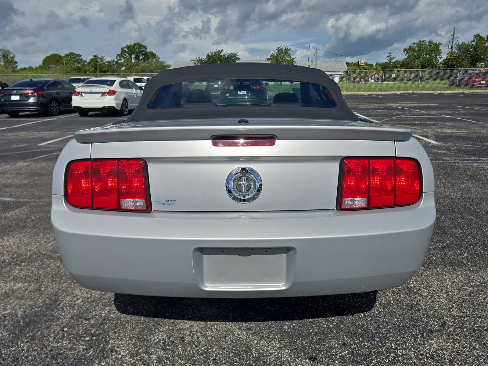 Used 2007 Ford Mustang Premium RWD image 5
