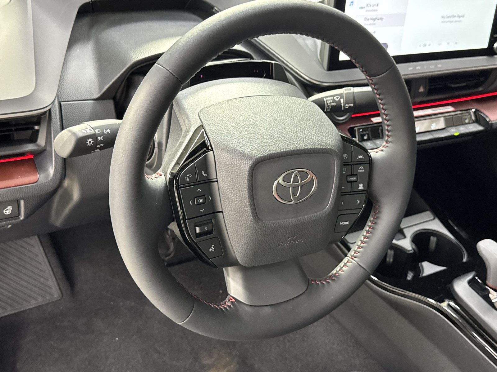 New 2026 Toyota Prius Plug-In Hybrid FWD image 24