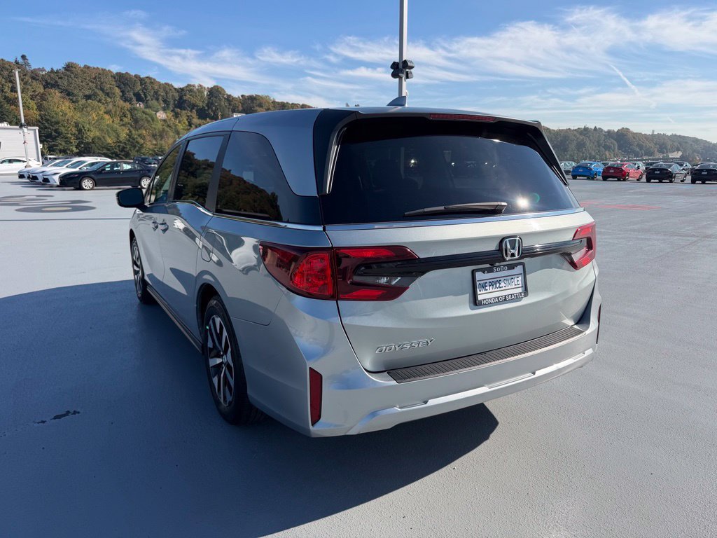 Used 2025 Honda Odyssey EX-L image 5