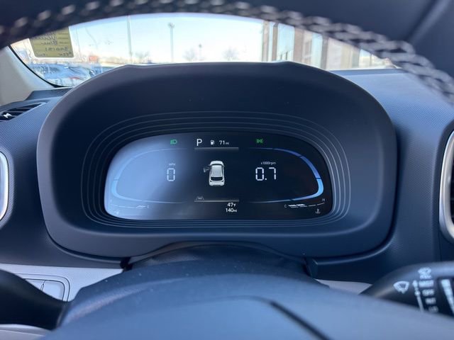 Used 2025 Hyundai Venue Limited image 21