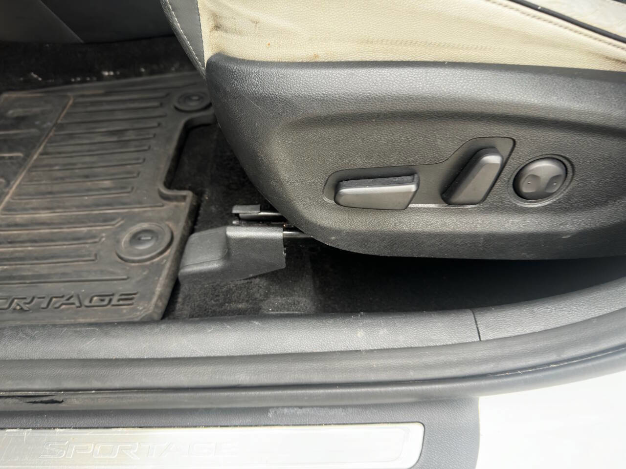 Used 2018 Kia Sportage EX w/ EX Sport Appearance Package image 5