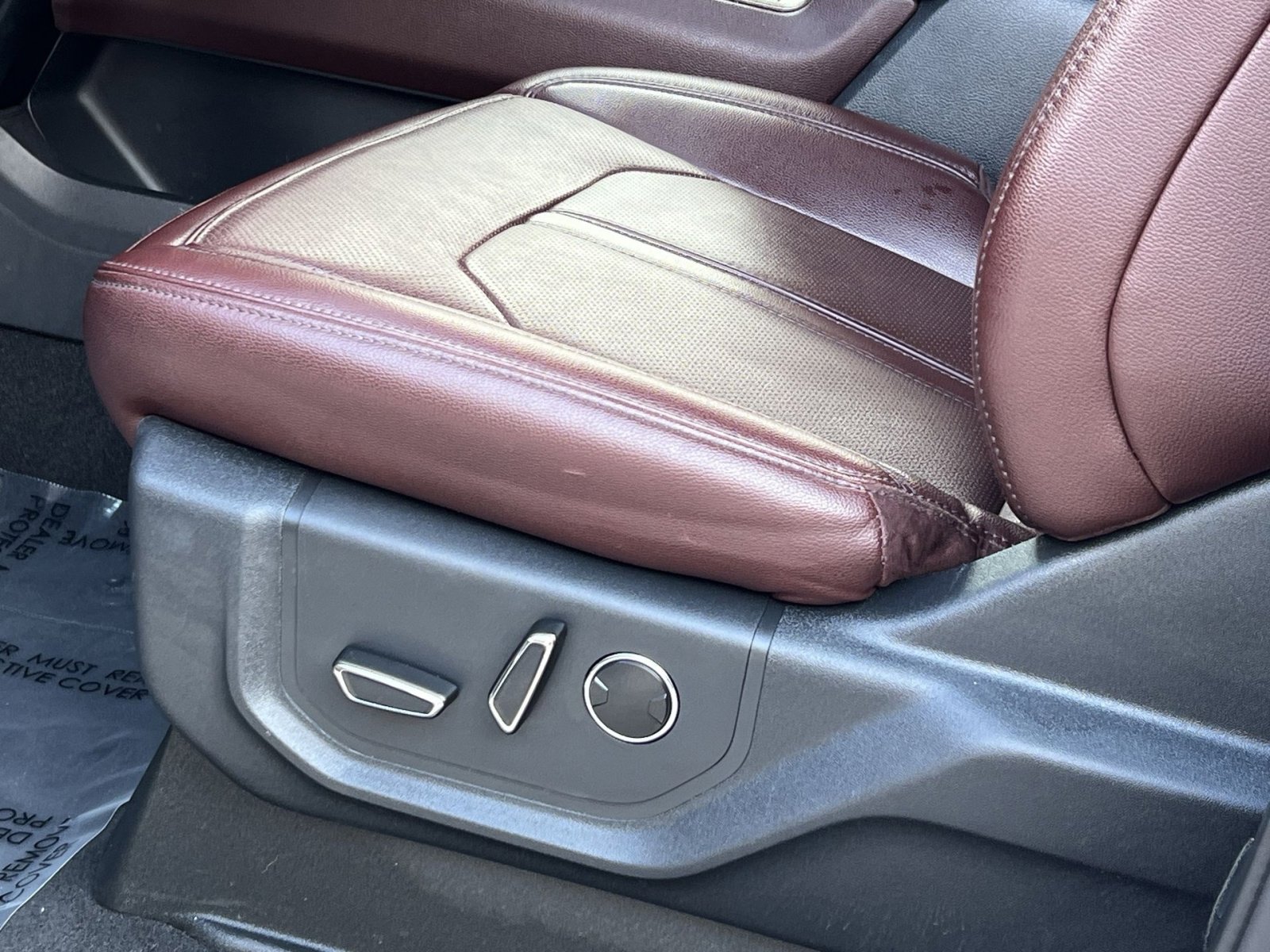 Used 2023 Ford Expedition Max Limited image 12