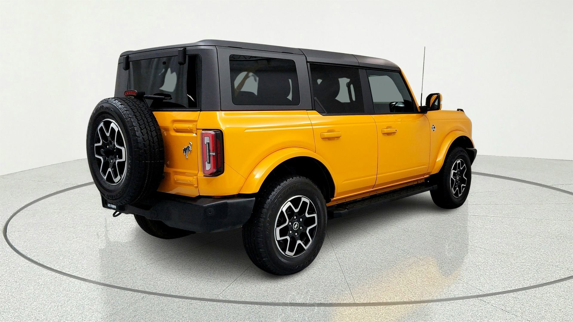 Used 2022 Ford Bronco Outer Banks AWD/4WD image 5