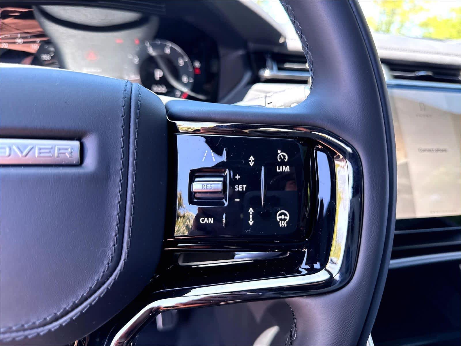 New 2026 Land Rover Range Rover Velar Dynamic SE AWD/4WD image 18