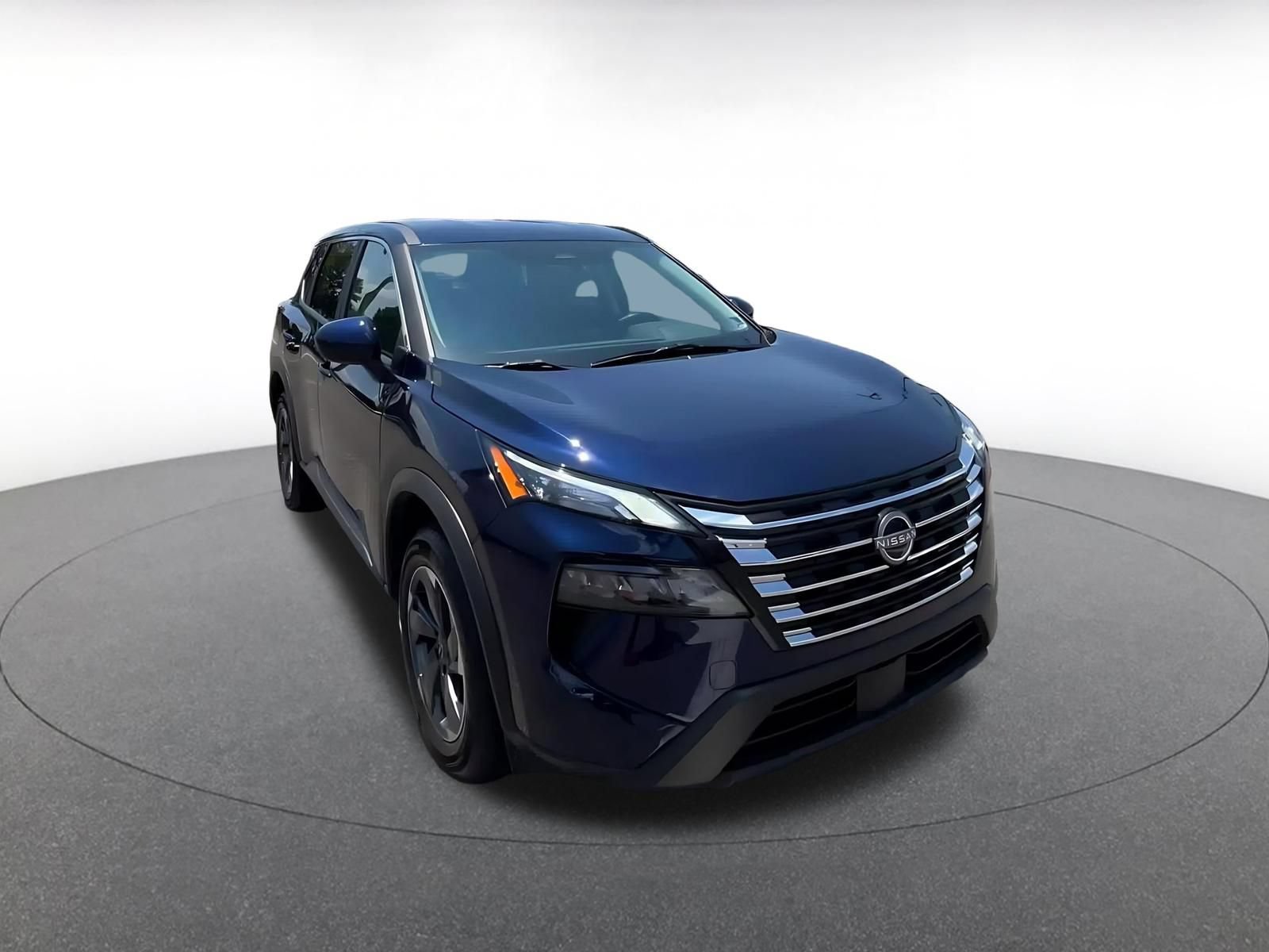 Used 2025 Nissan Rogue SV FWD image 3