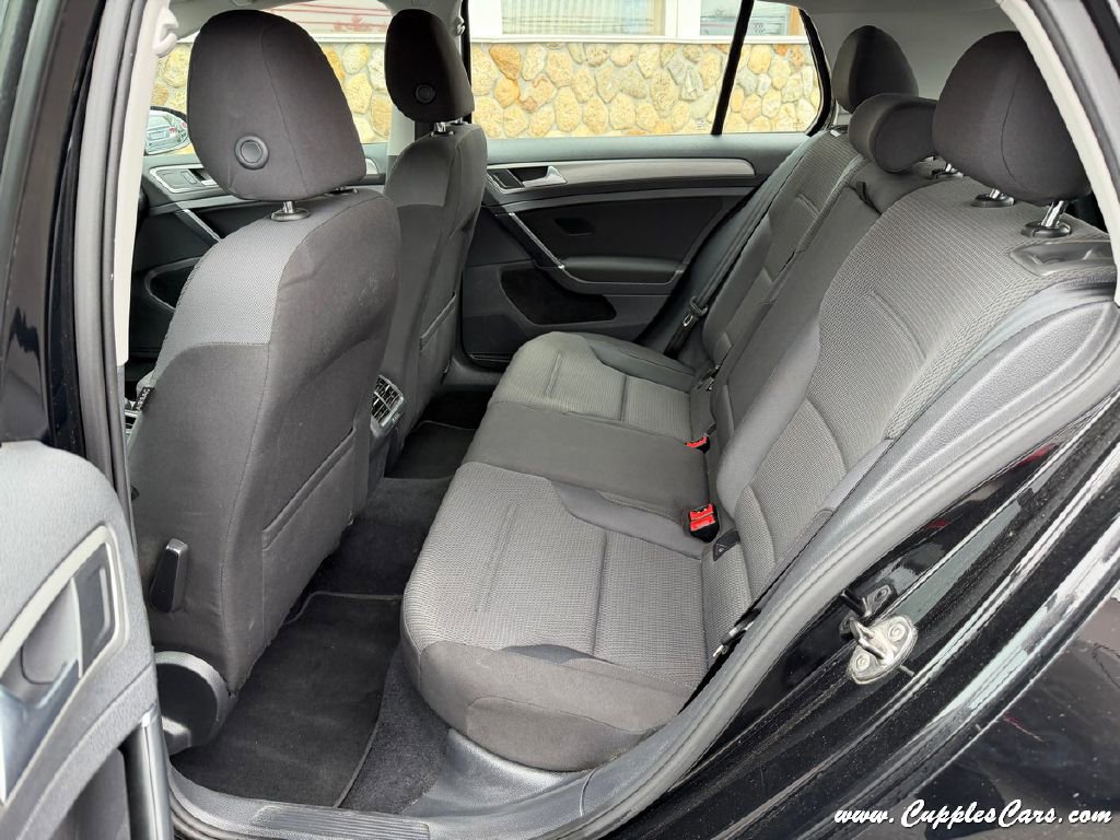 Used 2016 Volkswagen Golf S image 7