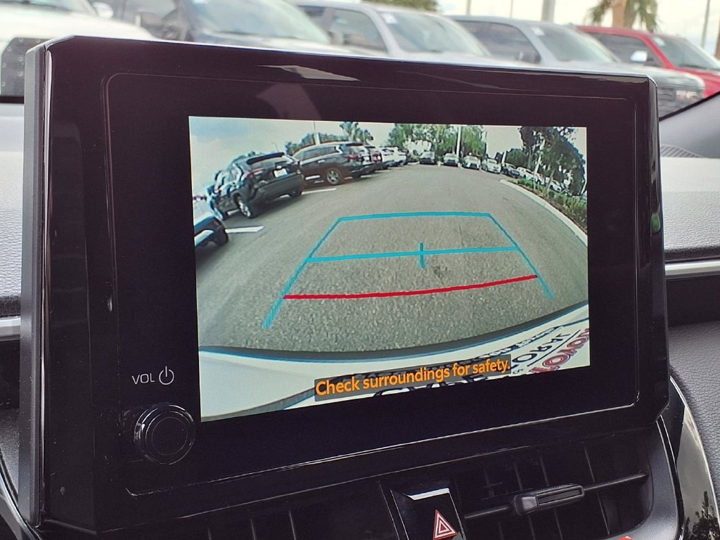 Used 2025 Toyota Corolla Cross AWD Hybrid w/ Moonroof Package image 23
