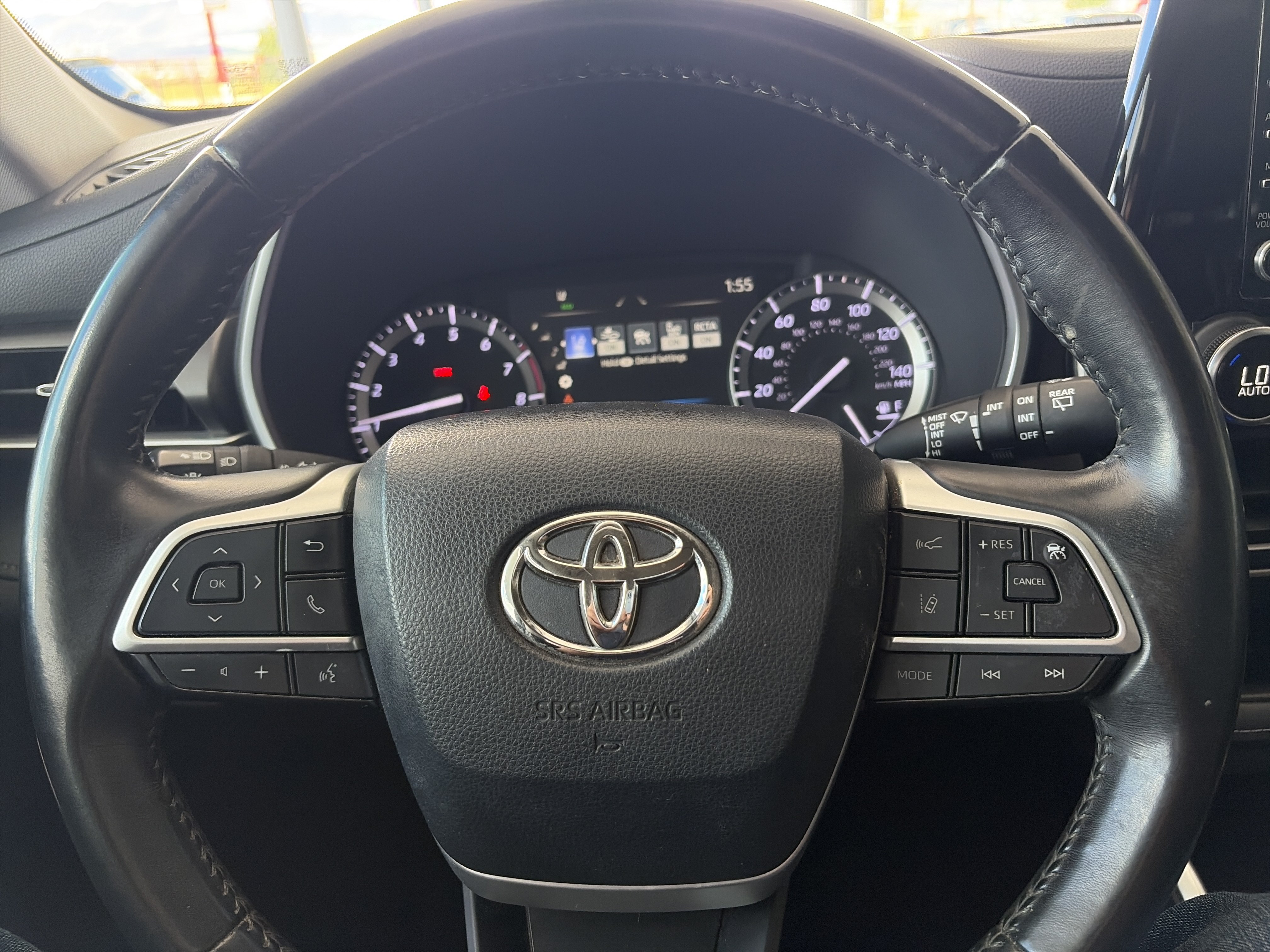 Used 2022 Toyota Highlander XLE FWD image 20