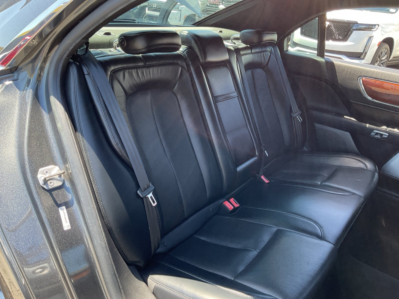 Used 2020 Lincoln Continental Reserve w/ Luxury Package FWD image 20