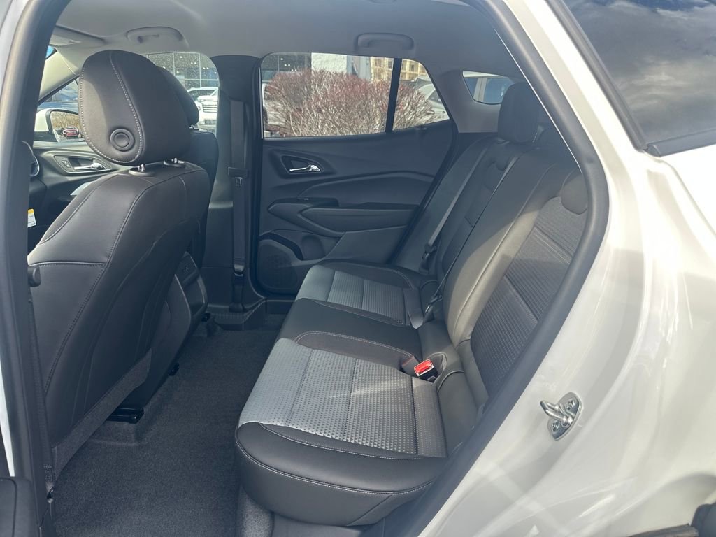 New 2025 Chevrolet Trax LT w/ LT Convenience Package image 39