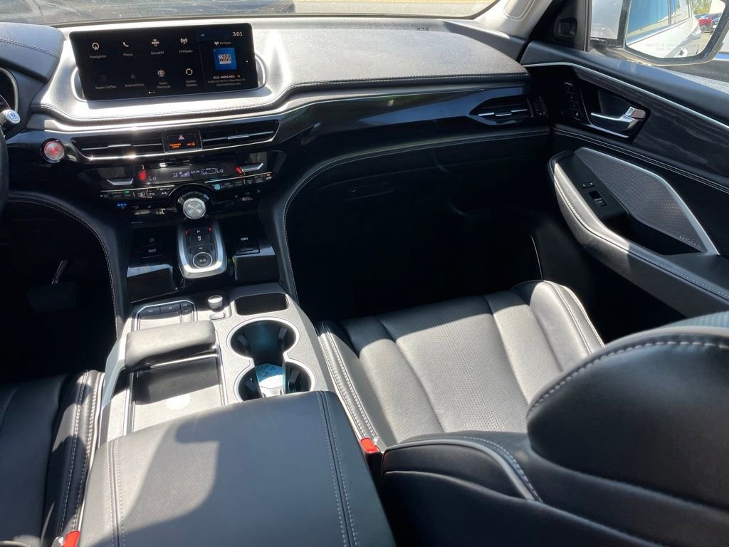 Used 2023 Acura MDX SH-AWD w/ Advance Package image 10