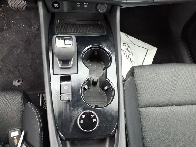 Used 2024 Nissan Rogue SV image 20