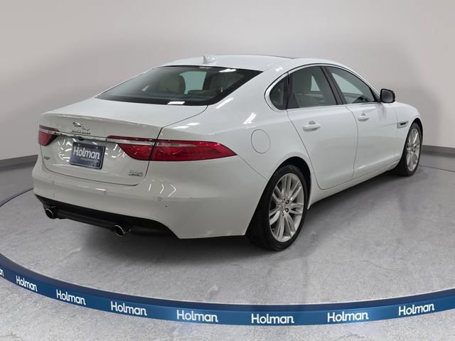 Used 2016 Jaguar XF Prestige AWD/4WD image 6