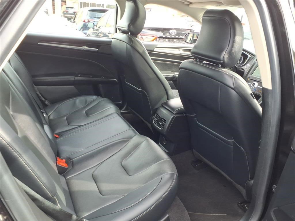 Used 2019 Ford Fusion Energi Titanium image 32