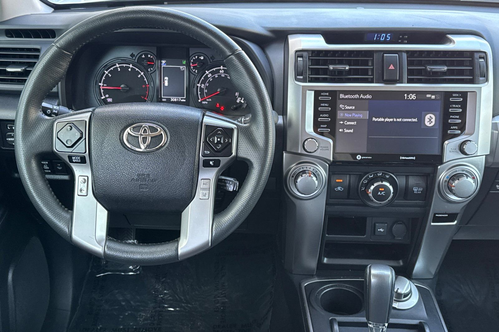 Used 2024 Toyota 4Runner SR5 AWD/4WD image 20