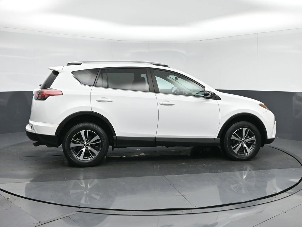 Used 2018 Toyota RAV4 XLE w/ Plus Extra Value Package image 8