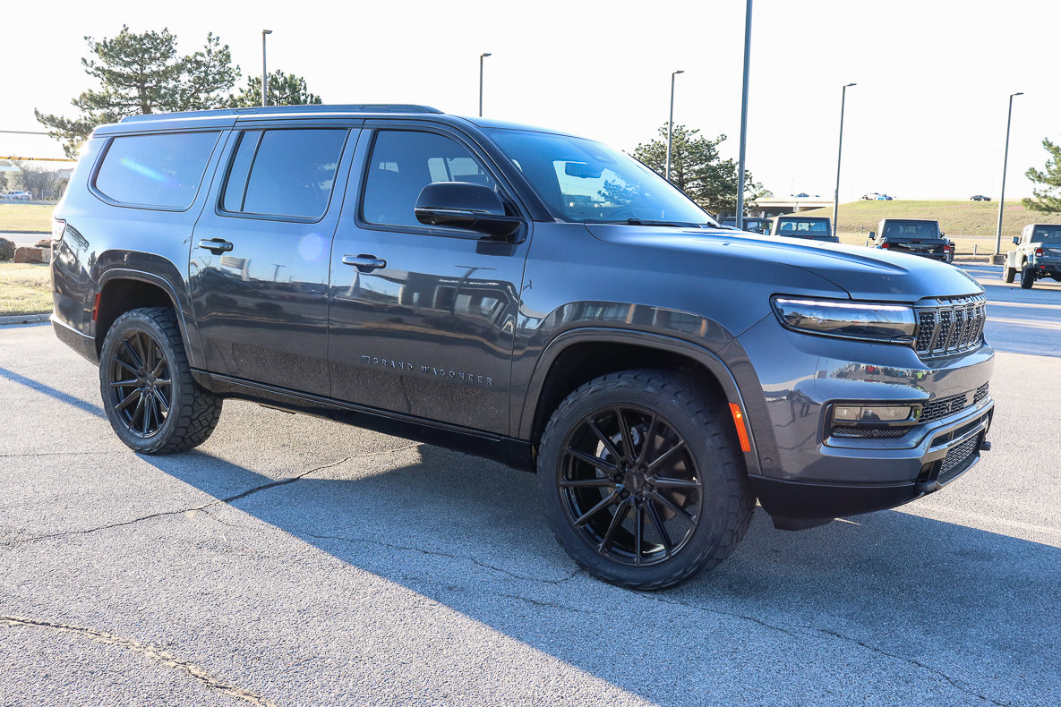 New 2024 Jeep Grand Wagoneer L Series II w/ Quick Order Packagew 28T image 4