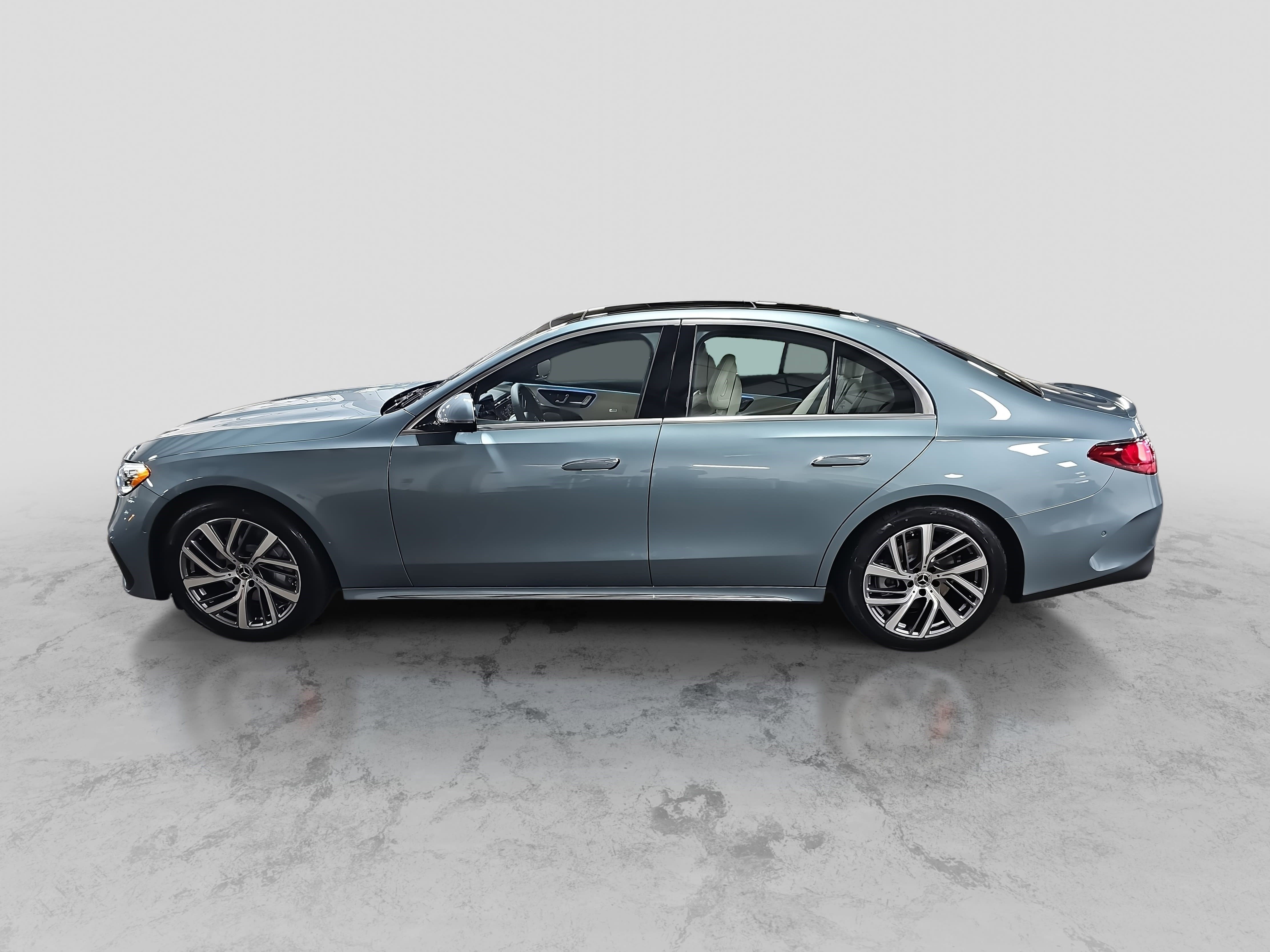 New 2026 Mercedes-Benz E 350 4MATIC Sedan image 8