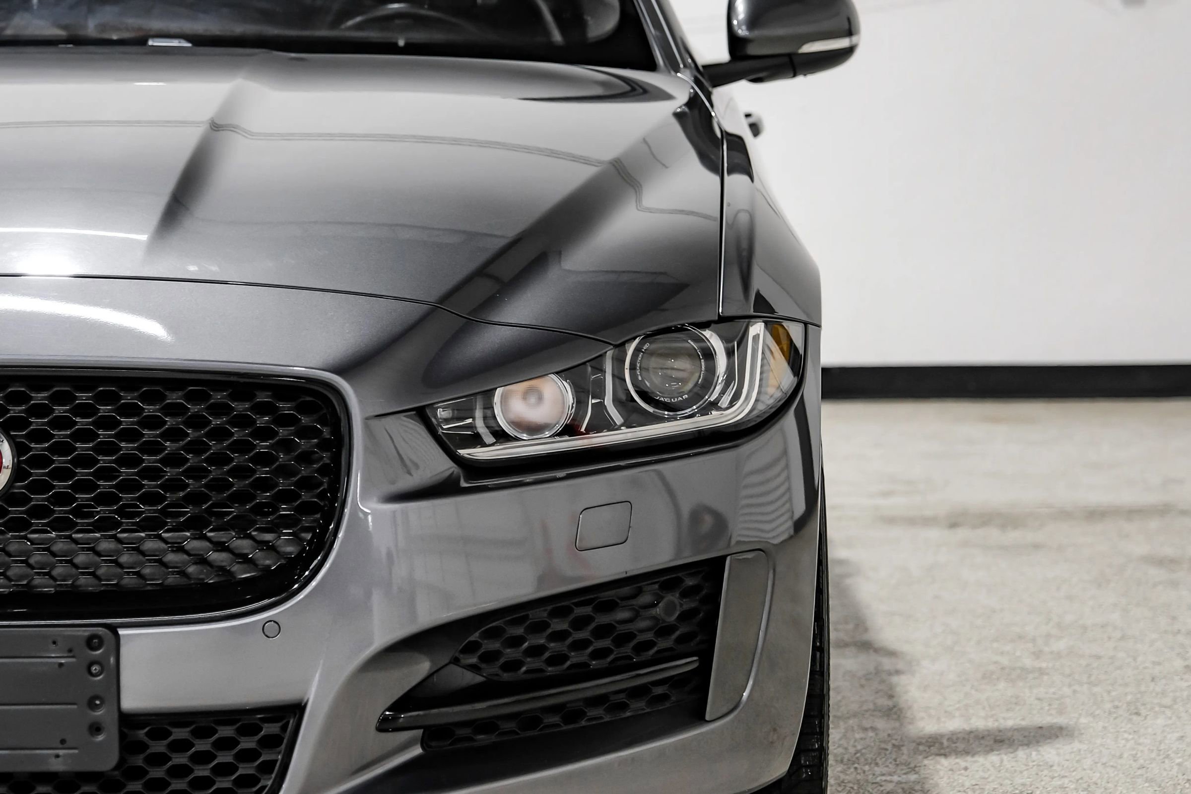 Used 2019 Jaguar XE R-Sport AWD/4WD image 57