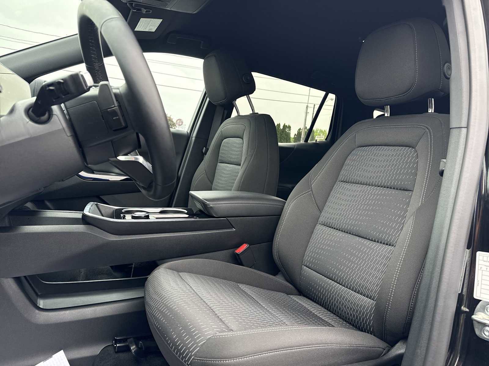 Certified 2026 Chevrolet Equinox LT FWD image 13