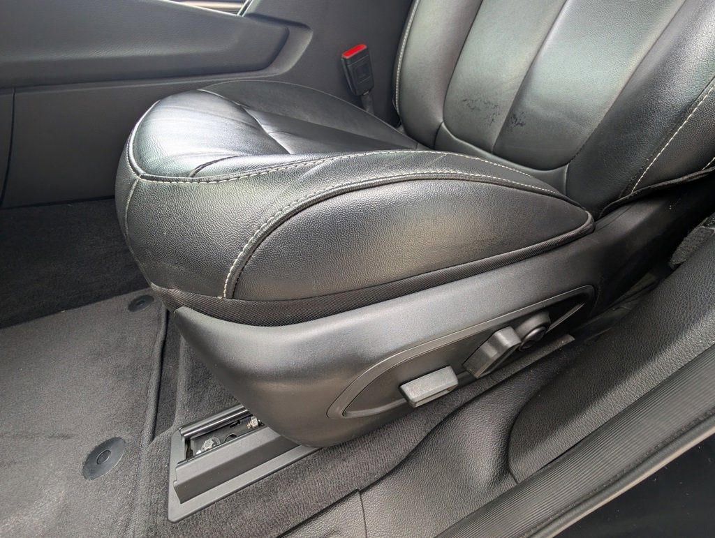 Used 2022 Jeep Grand Cherokee Limited image 16